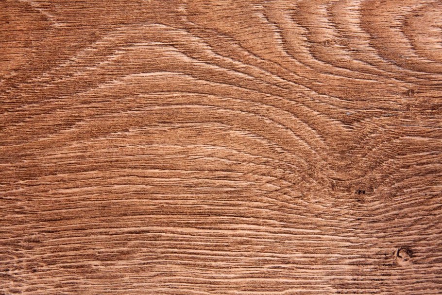 Светло коричневое дерево