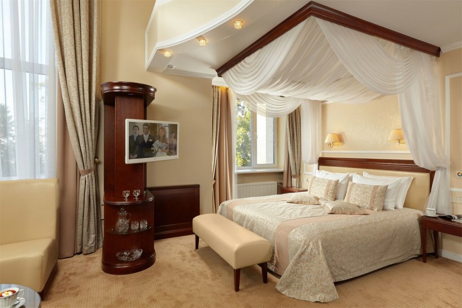 Номер Люкс в гостинице для молодоженов