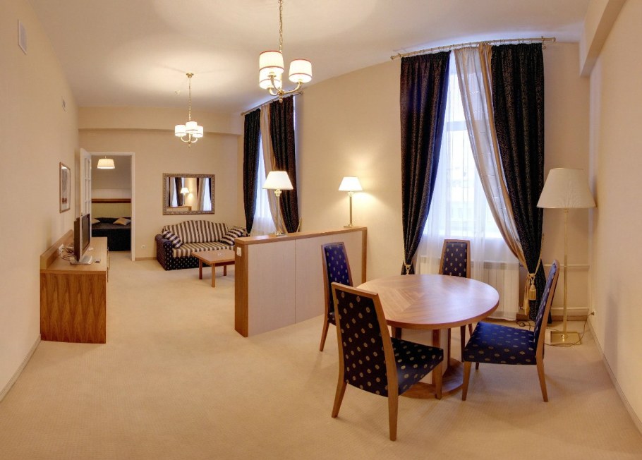 Отель Октябрьская Санкт-Петербург