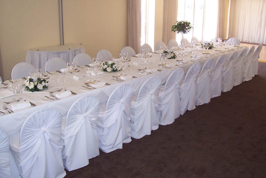 Стулья в банкетных залах