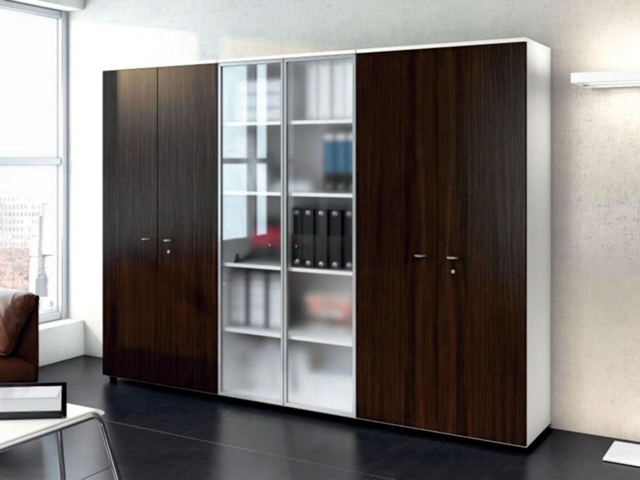 Стильный офисный шкаф