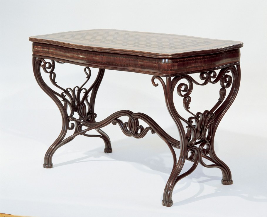 Мебель Михаэля Тонета