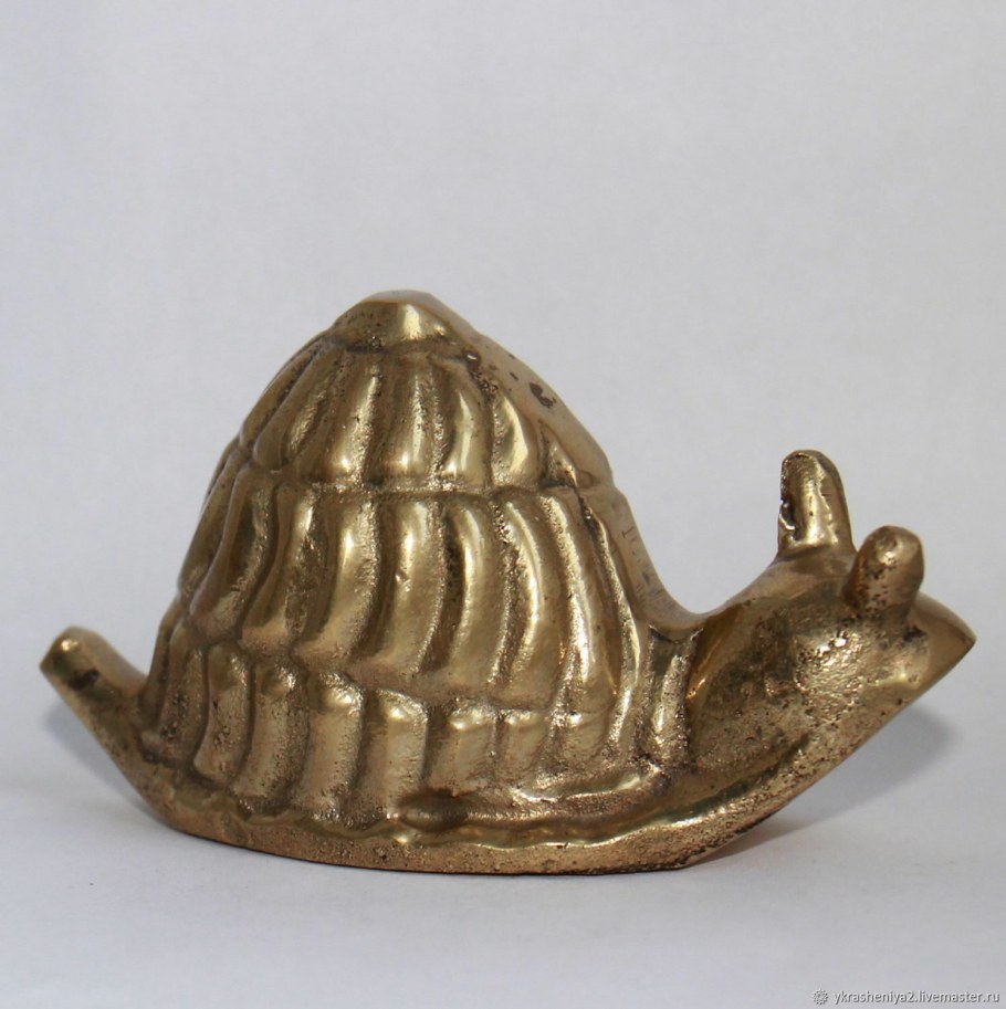 Бронзовая улитка учрежденатв 1992