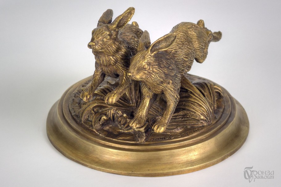 Фигурка заяц бронза