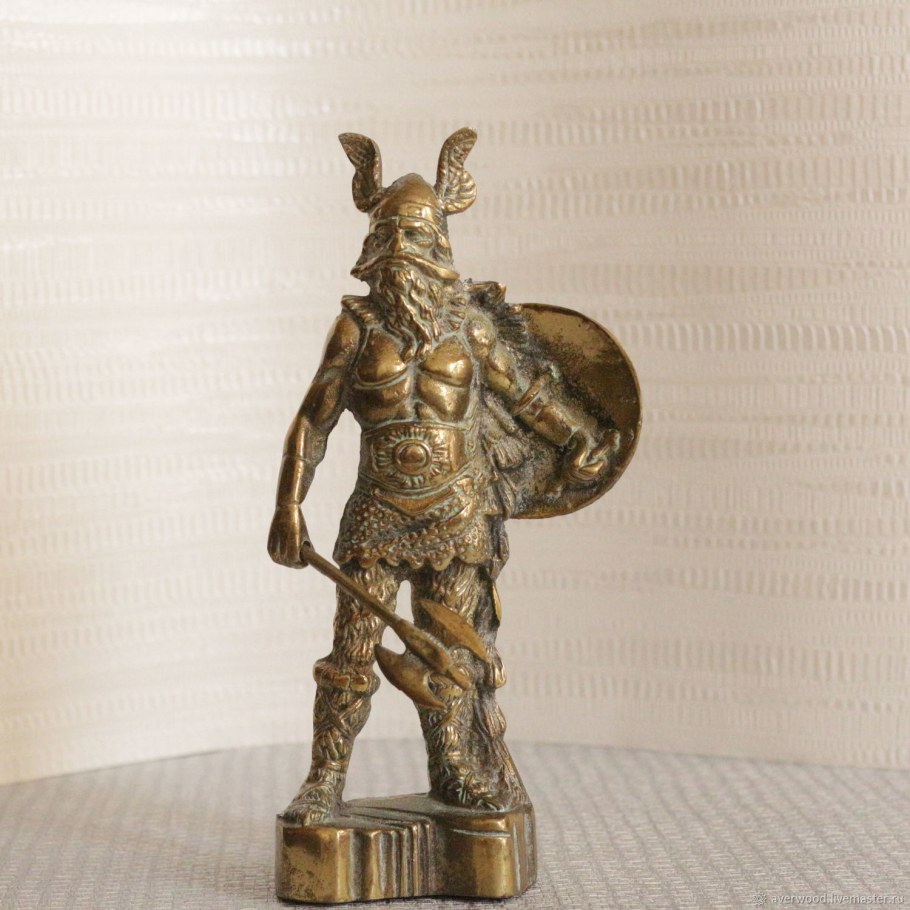 Викинг статуэтка Автор Ланге