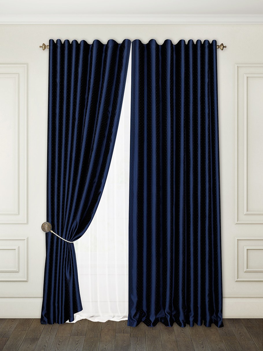 Синие портьеры