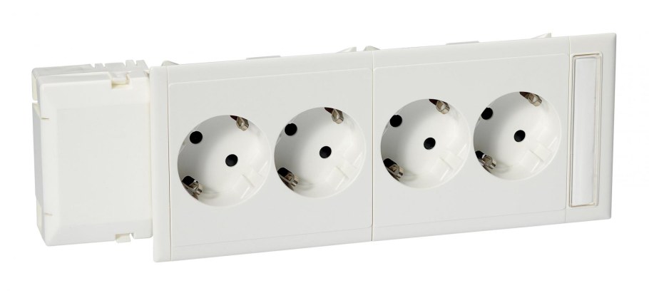 Розетка Schneider Electric 4 гнезда