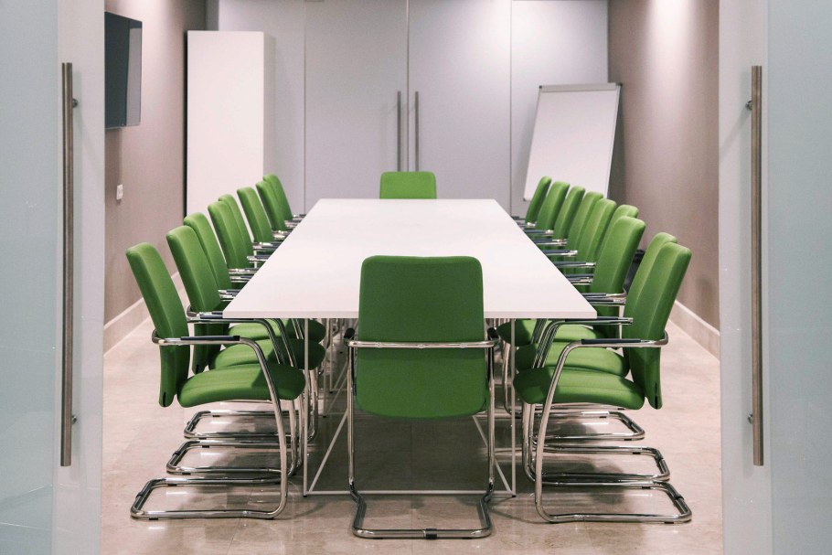Зелёная переговорная