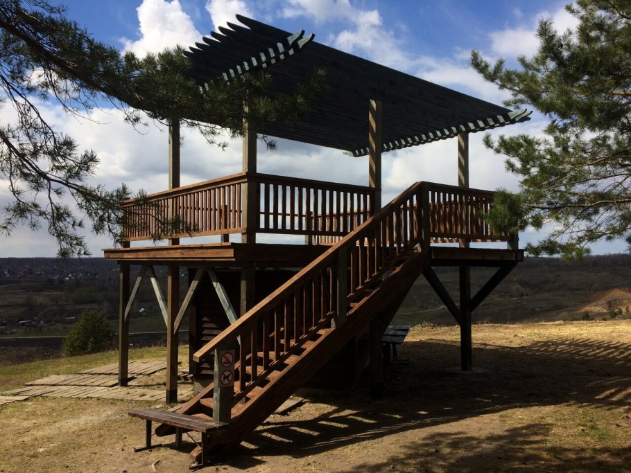 Беседка со смотровой площадкой