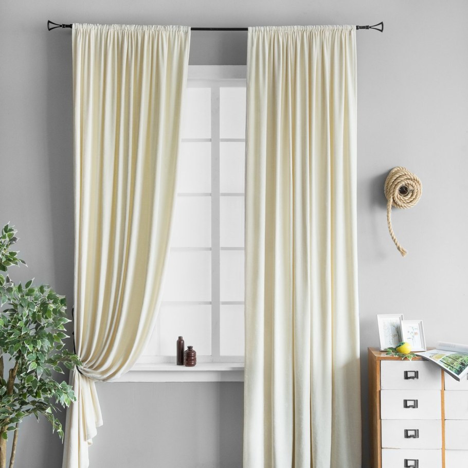 Портьеры на кулиске