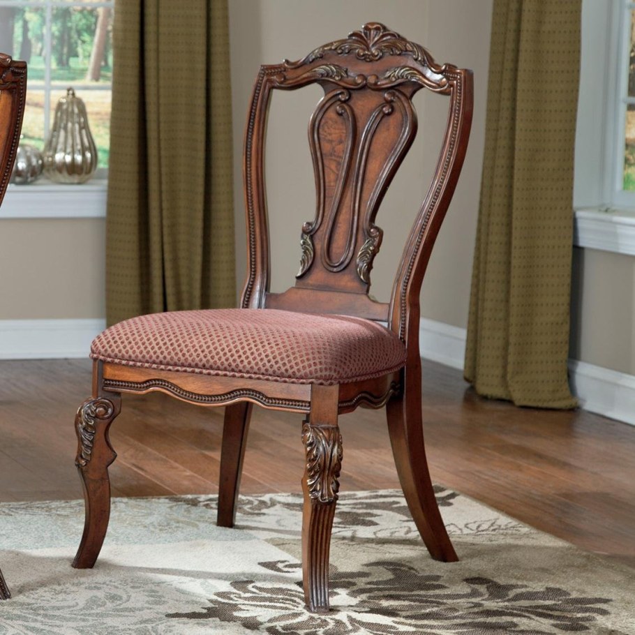 Классические стулья