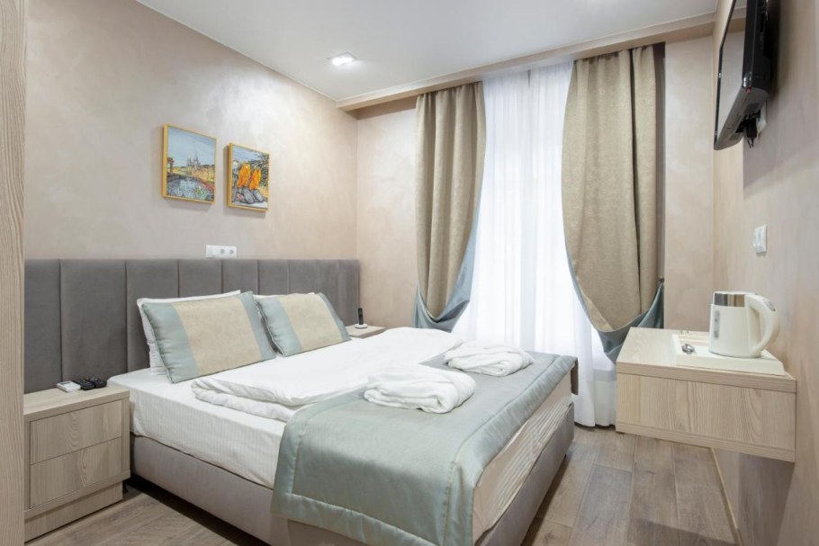 Отель Гранд Марк Академия