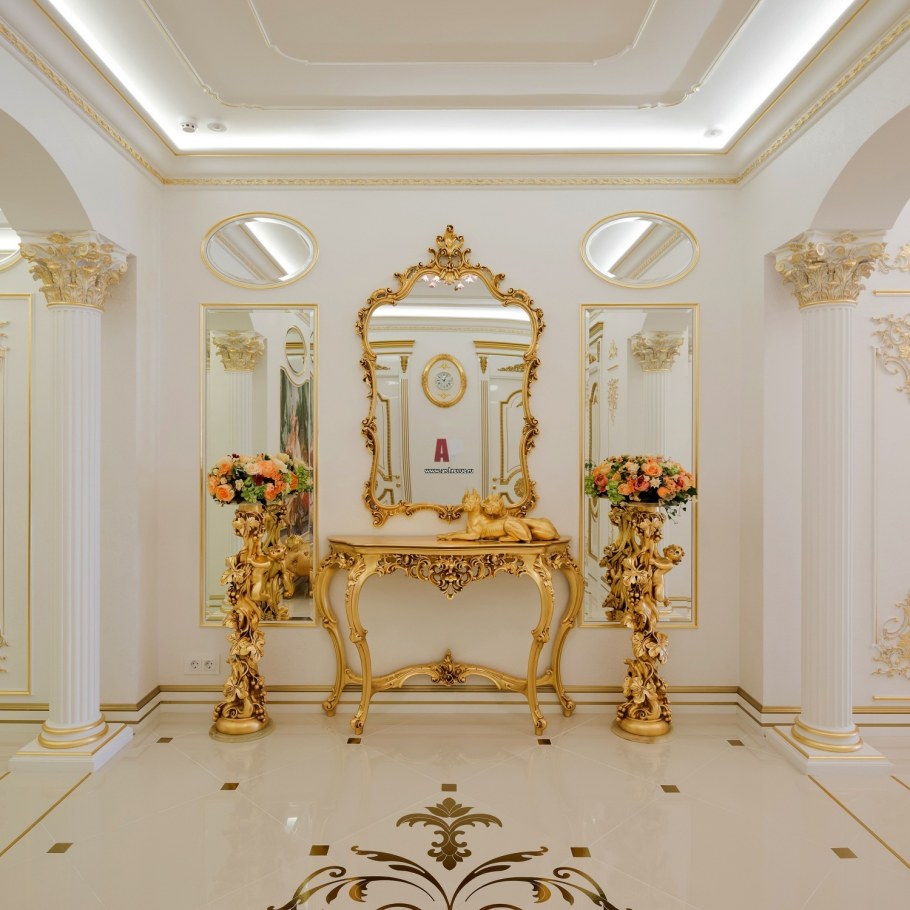 Квартира в дворцовом стиле