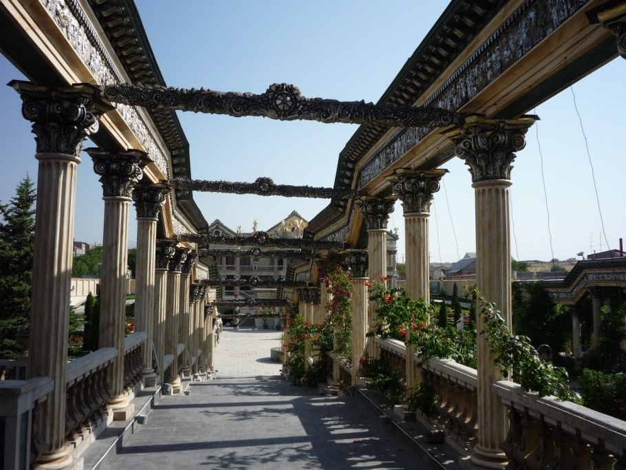 Доди Гаго дом