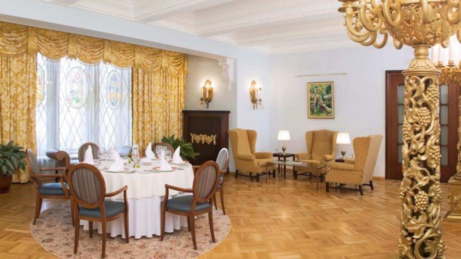 Хилтон Ленинградская зал Ленинград