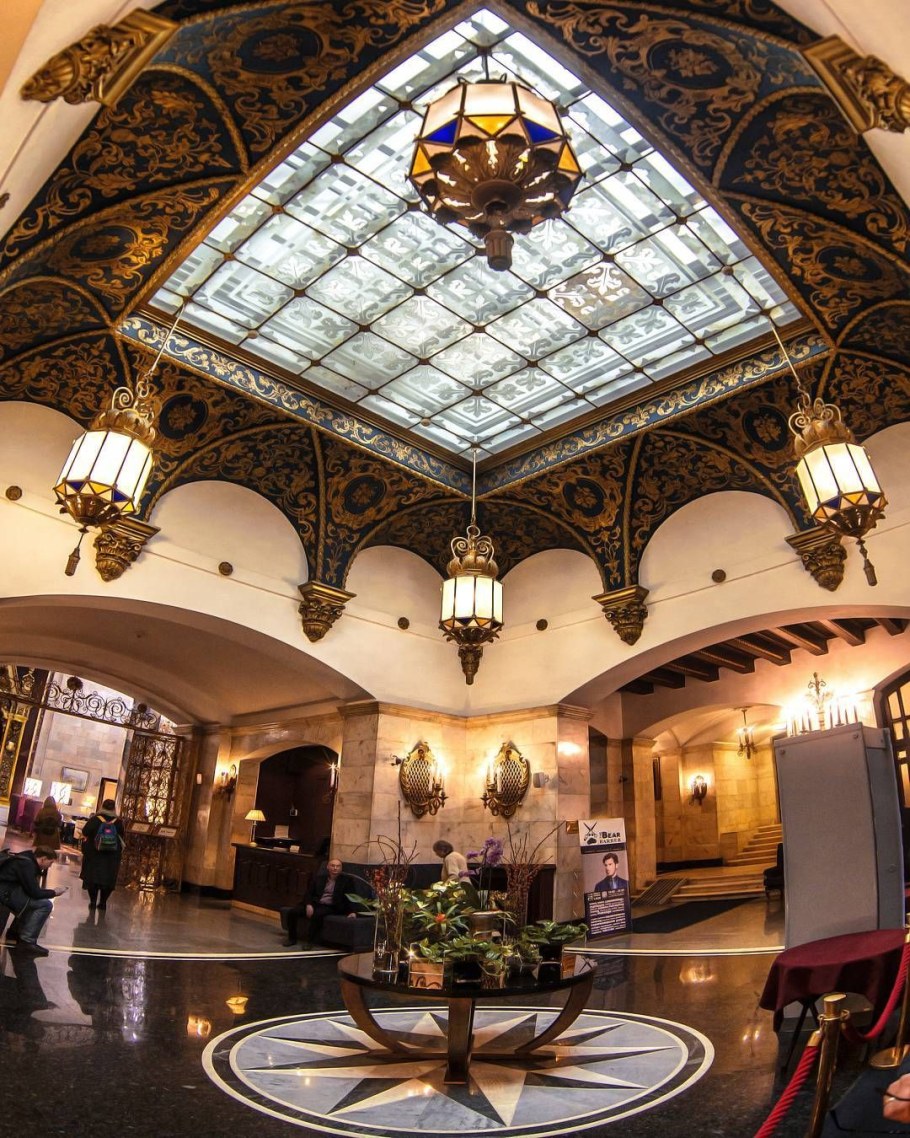 Гостиница Ленинградская Холл