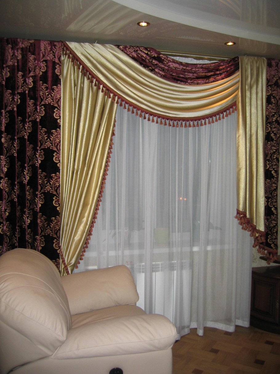 Шторы для гостиной с ламбрекеном