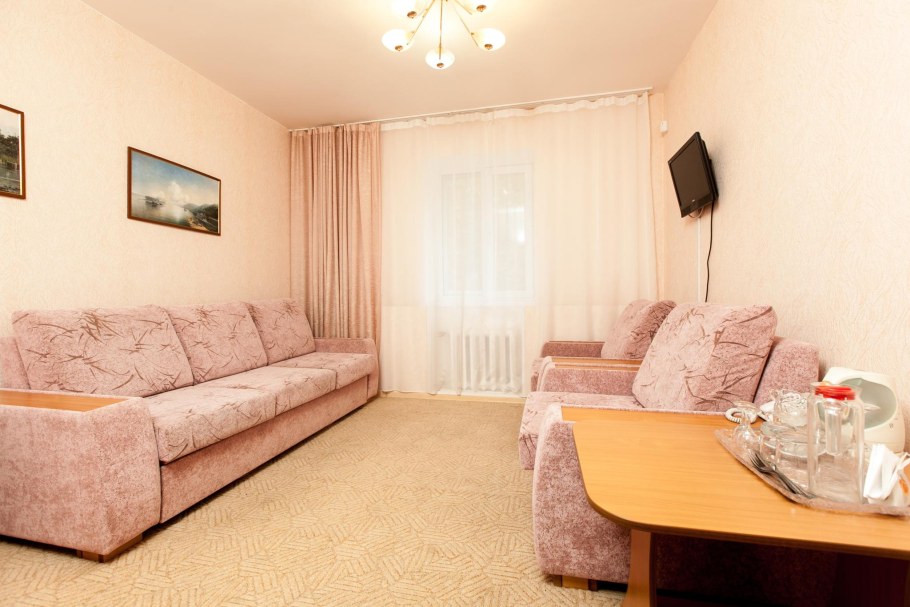 7 Холмов гостиница Кирова