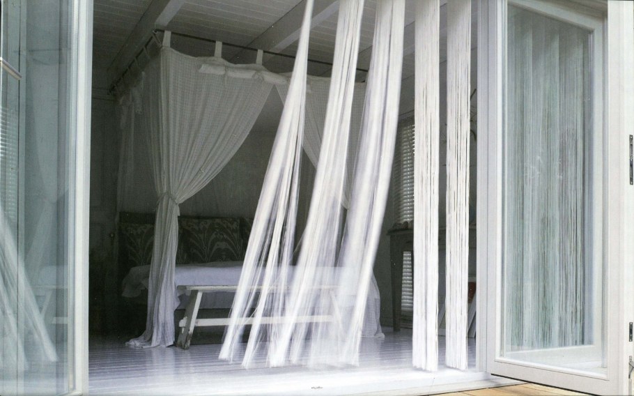 Развивающаяся тюль