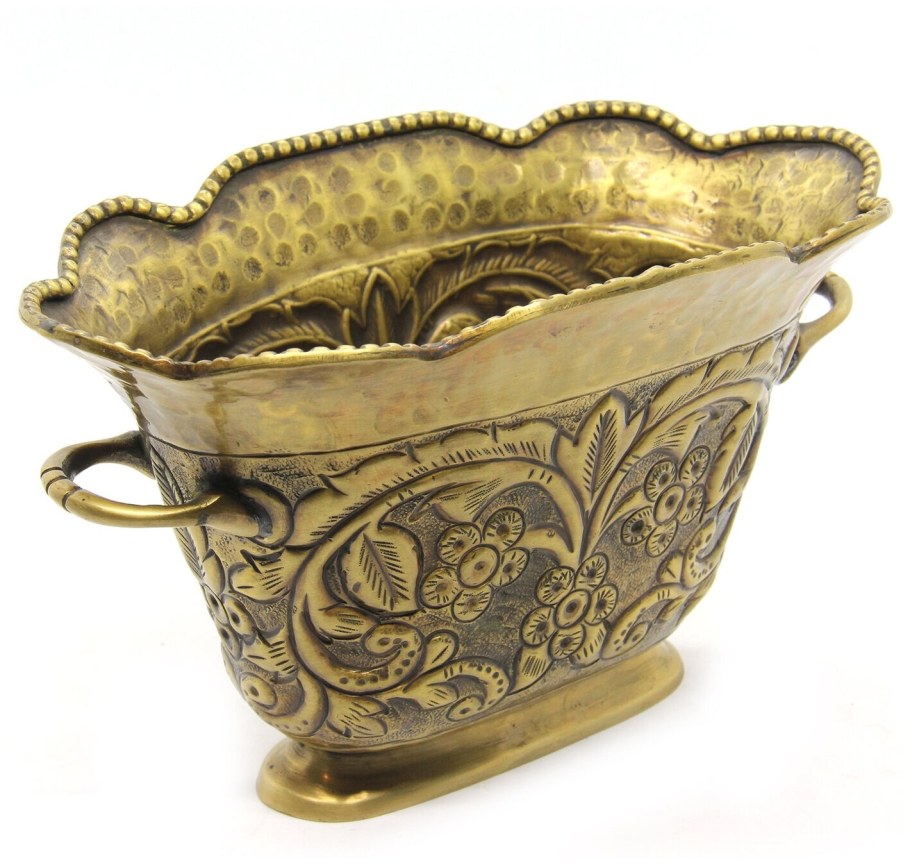 Конфетница с ручкой