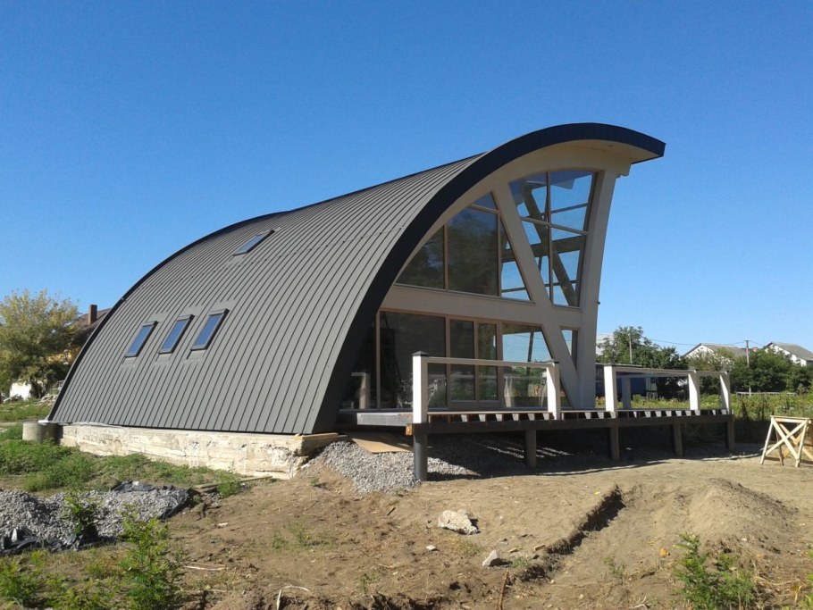 Полукруглая крыша