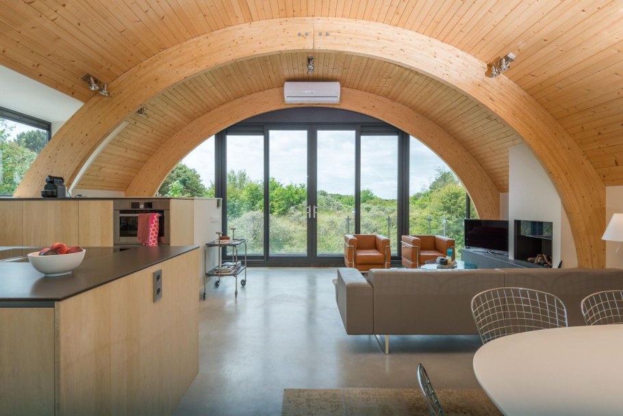 Стратодезический купольный дом интерьер