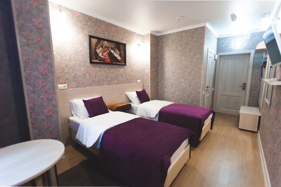 City Hotel первый отель