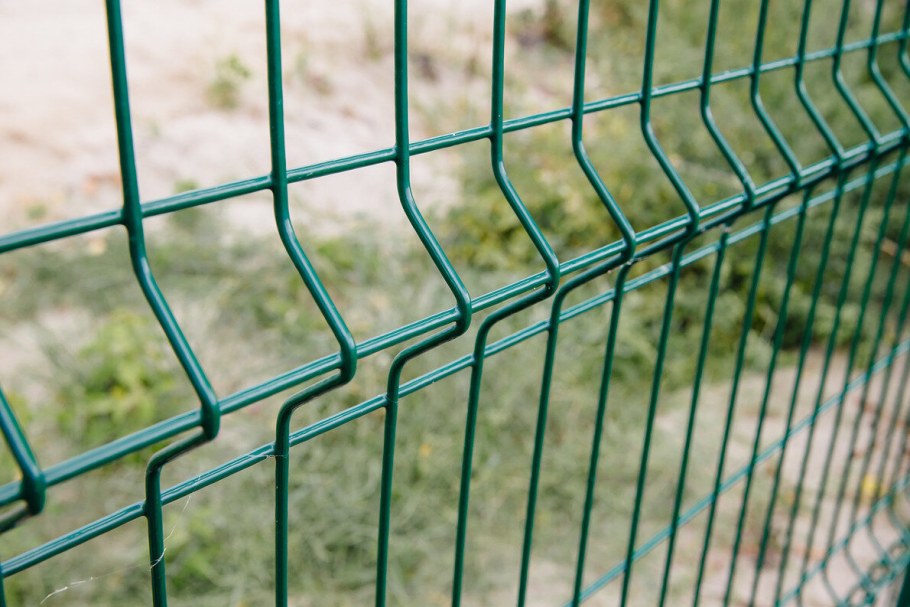 Забор из сварной сетки 2д 6х8х6