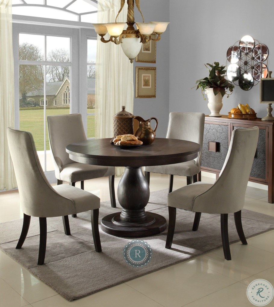 Round Dining Table a482
