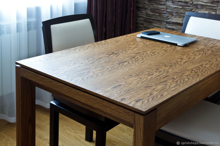 Стол обеденный Лион со столешницей из массива дуба td1921