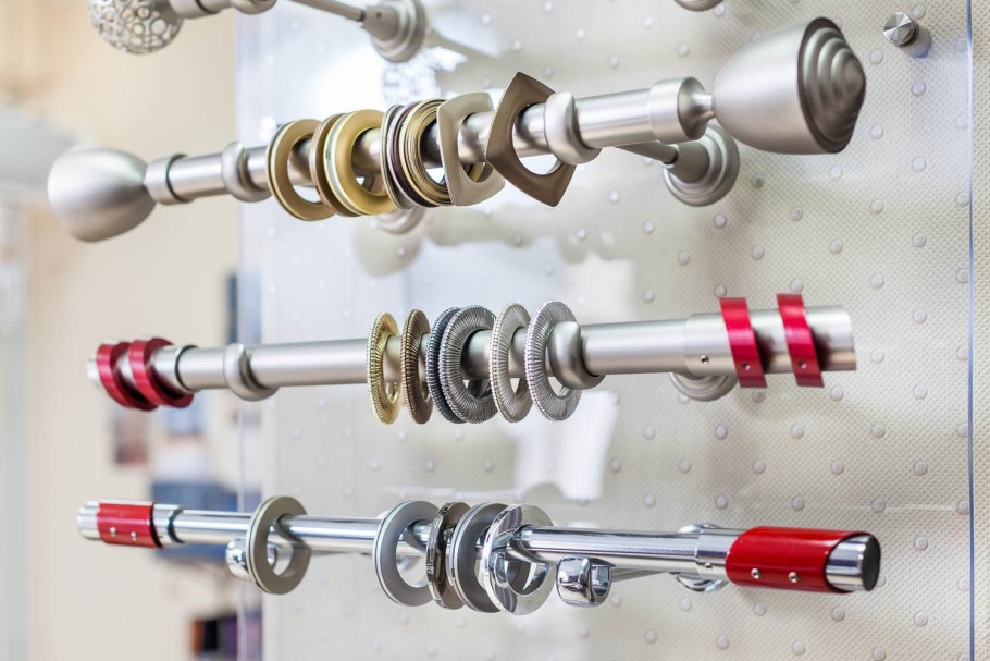 Комплектующие для карнизов