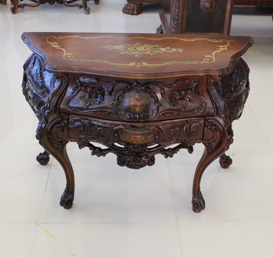 Антикварная мебель