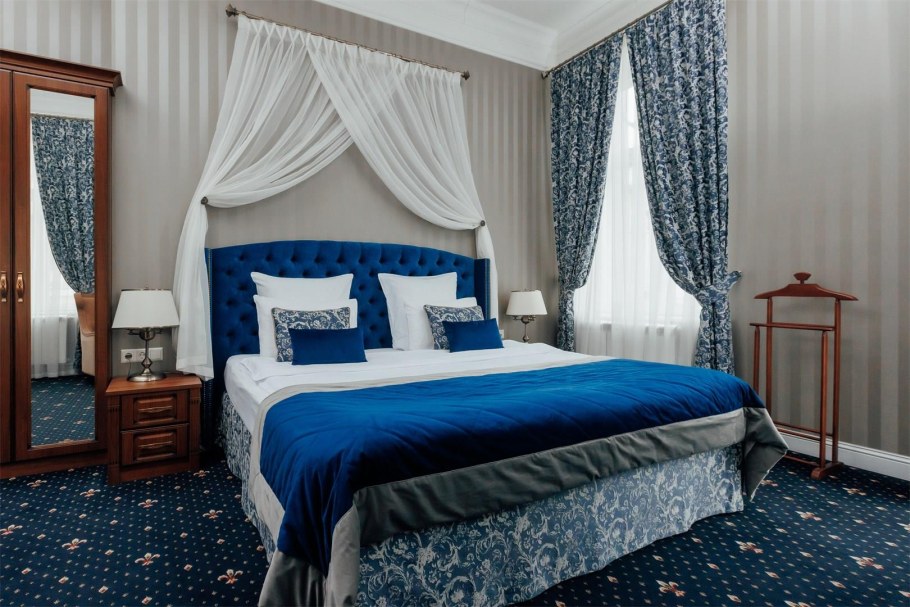 Отели в Питере