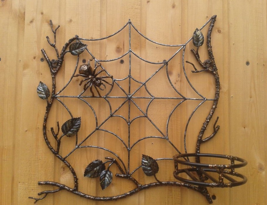 Кованые цветы на стену