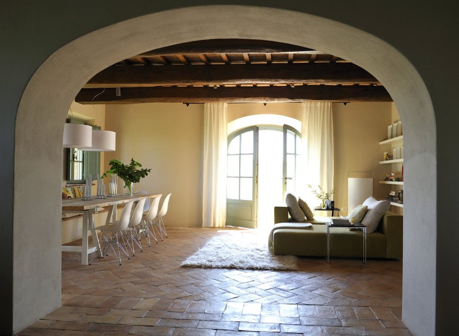 Гостиная с аркой