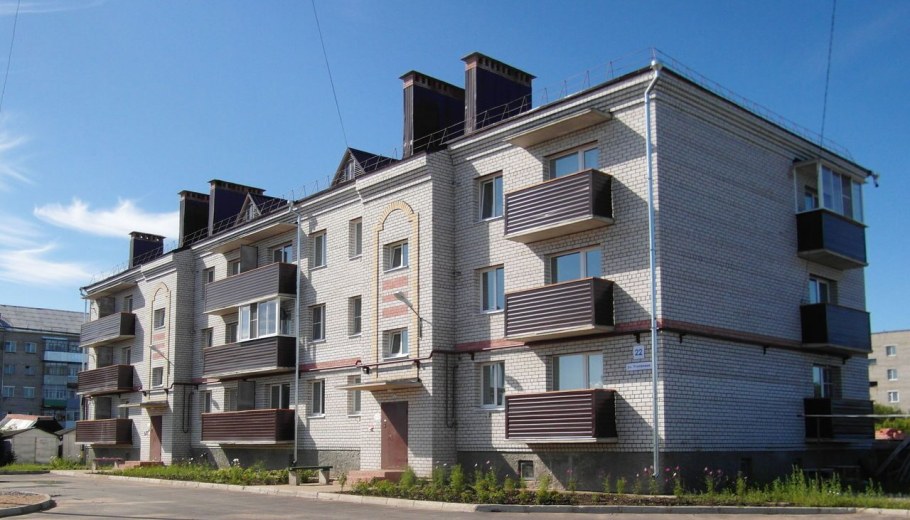 Двухэтажный многоквартирный дом