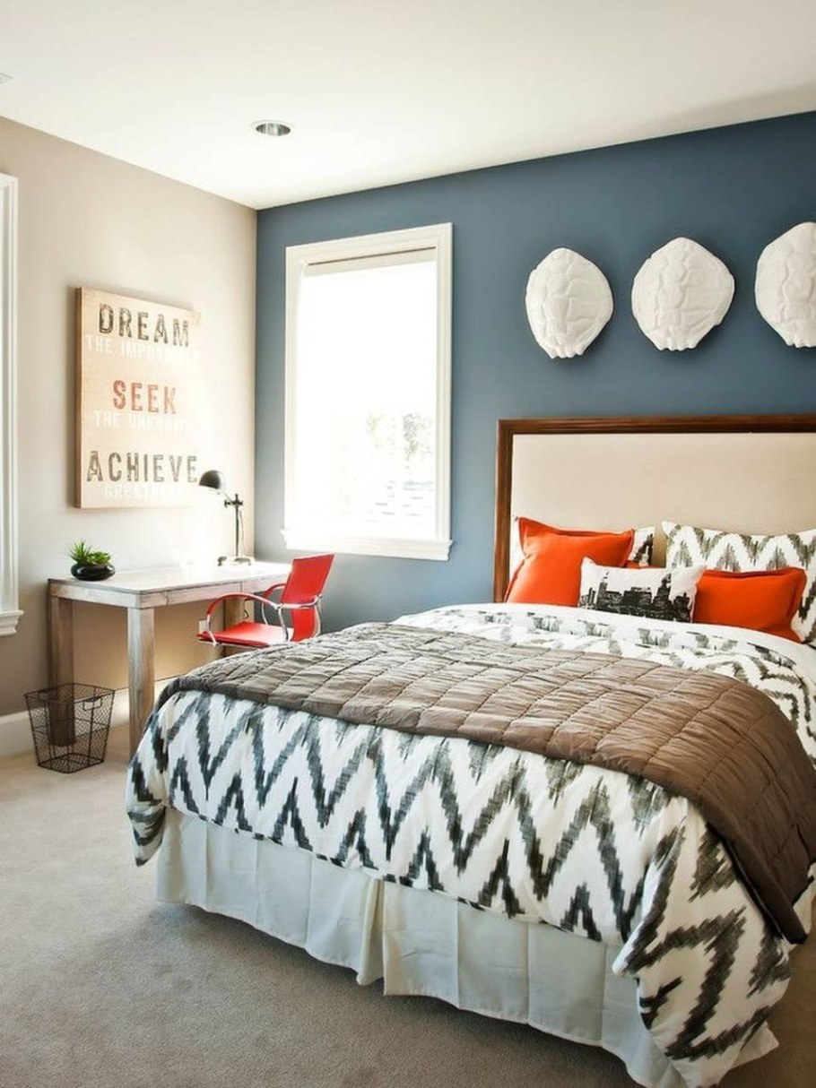 Акцентная стена в спальне