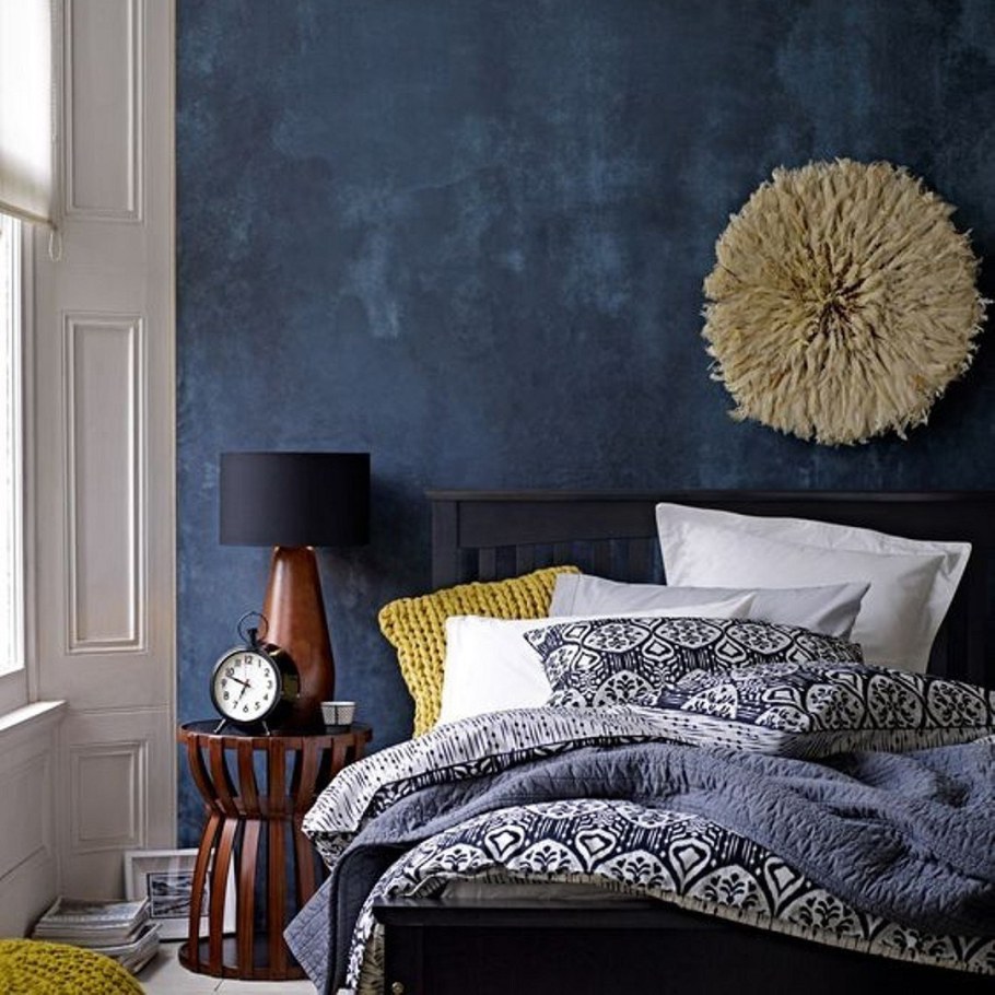 Синие стены в интерьере