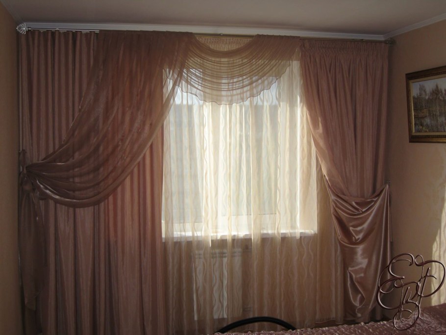 Шторы в спальню на ассиметричное окно