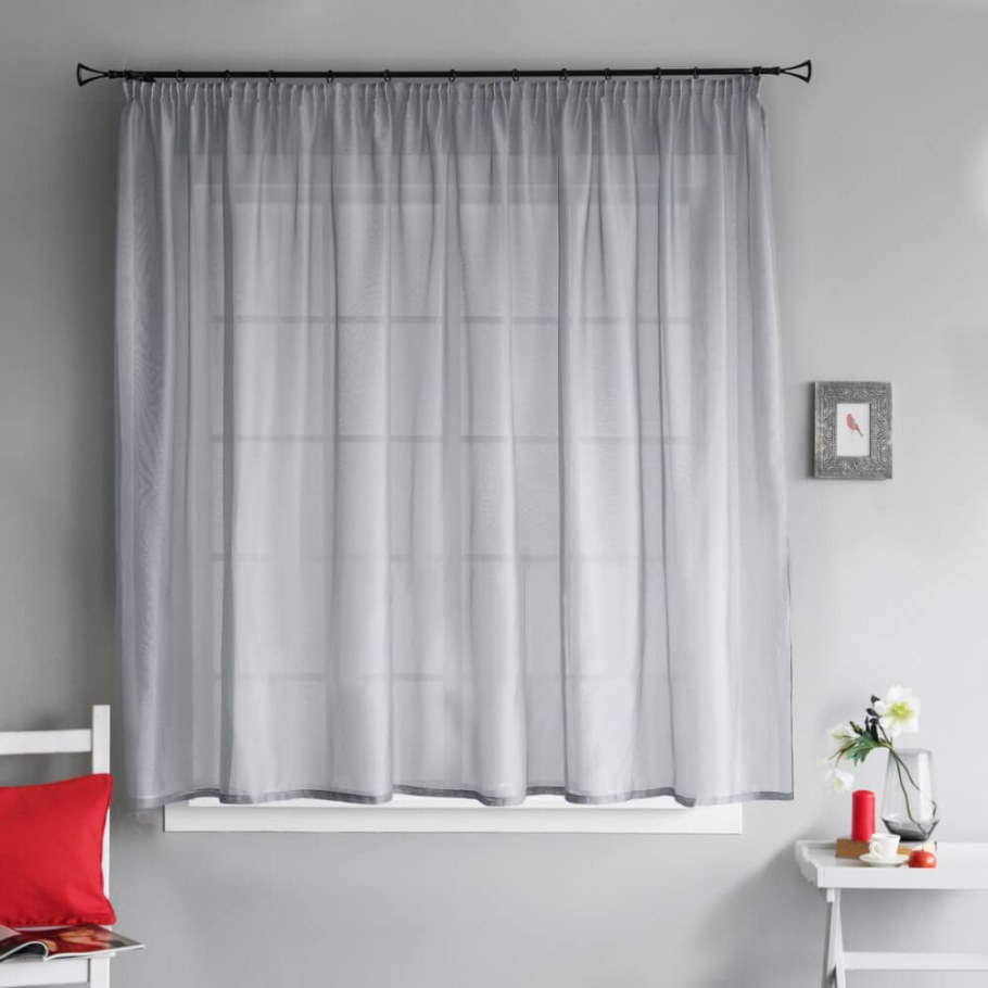 Серая тюль на кухню