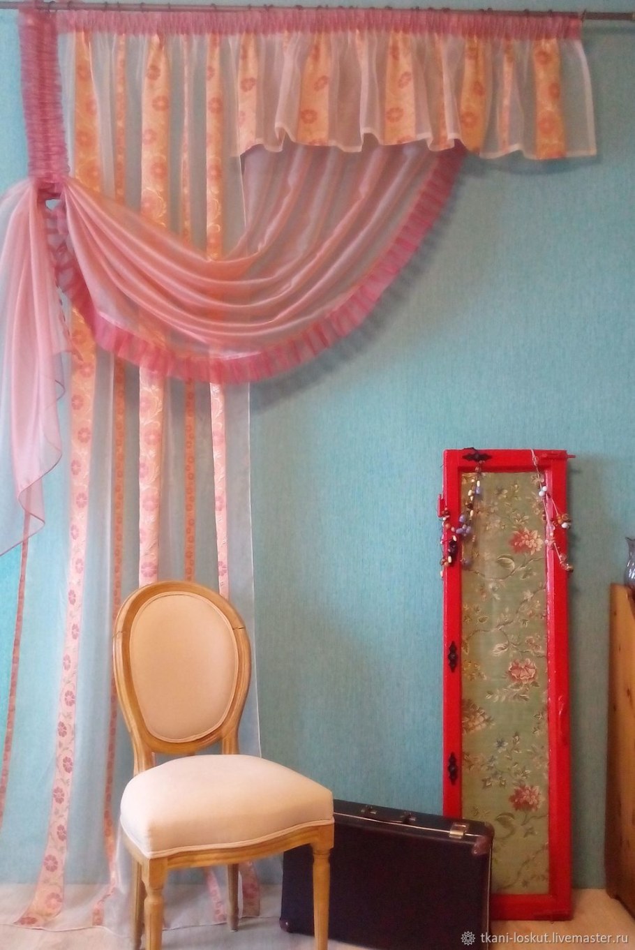 Шторы розовые с ламбрекеном