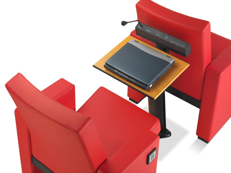 Конференц кресло с пюпитром Versa