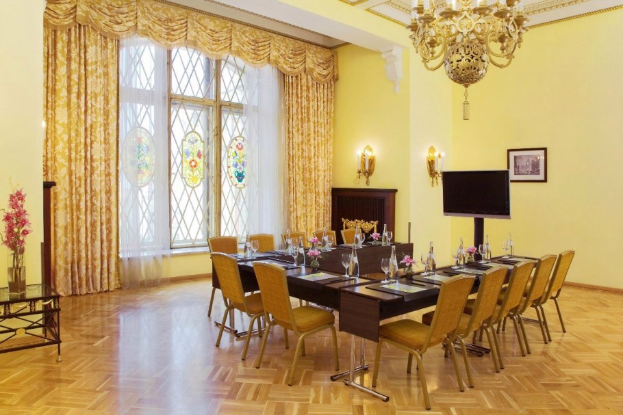 Хилтон Москва гостиница Ленинградская зал