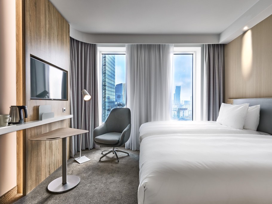 Holiday Inn Express Warsaw Hub