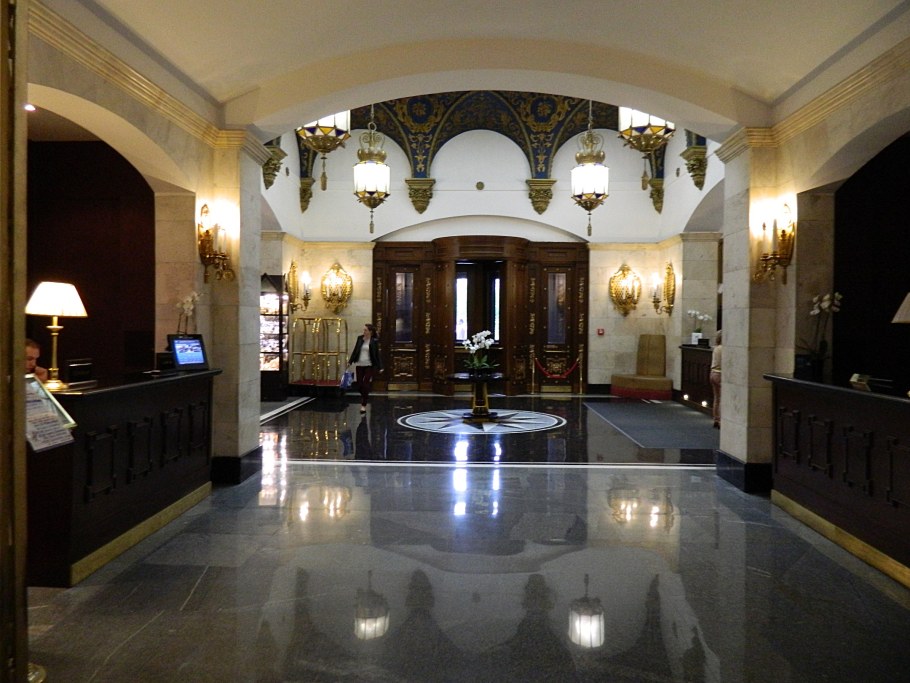 Хилтон Ленинградская Холл