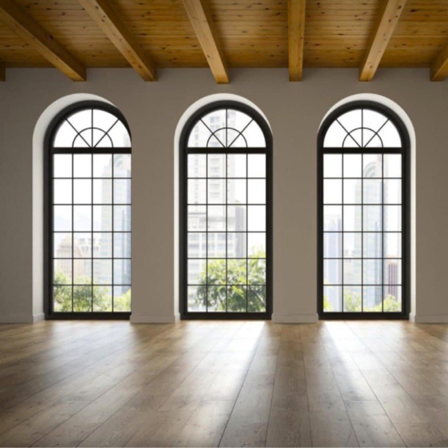 Арочное окно черное