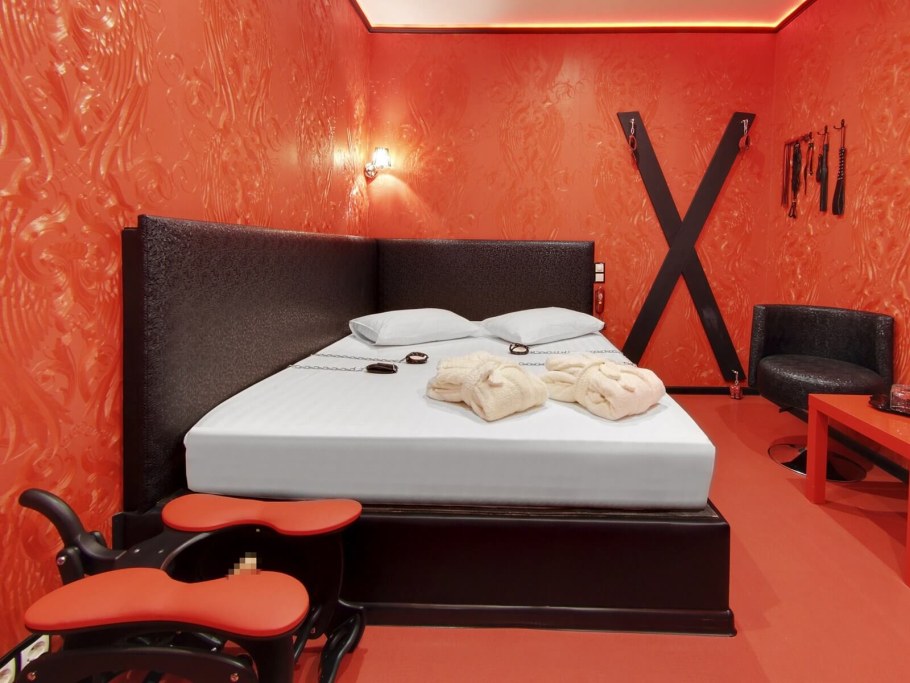 Антиотель Подушкин