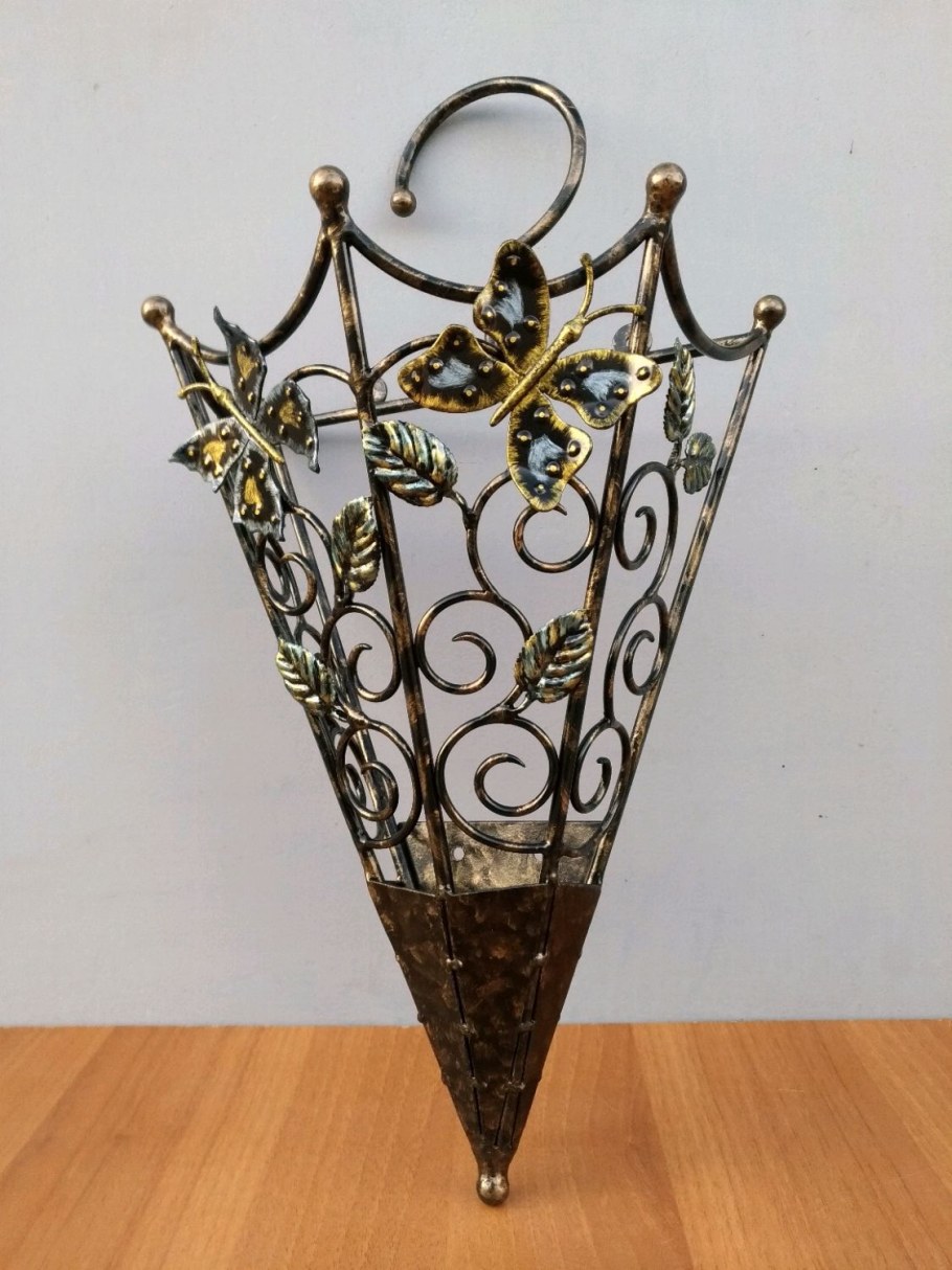 Зонтница настенная