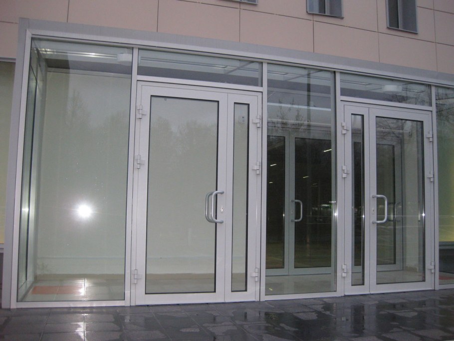 Двери алюминиевые входные ALUTECH