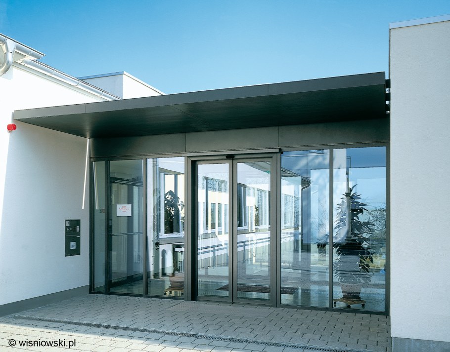 Двери автоматические раздвижные алюминиевые